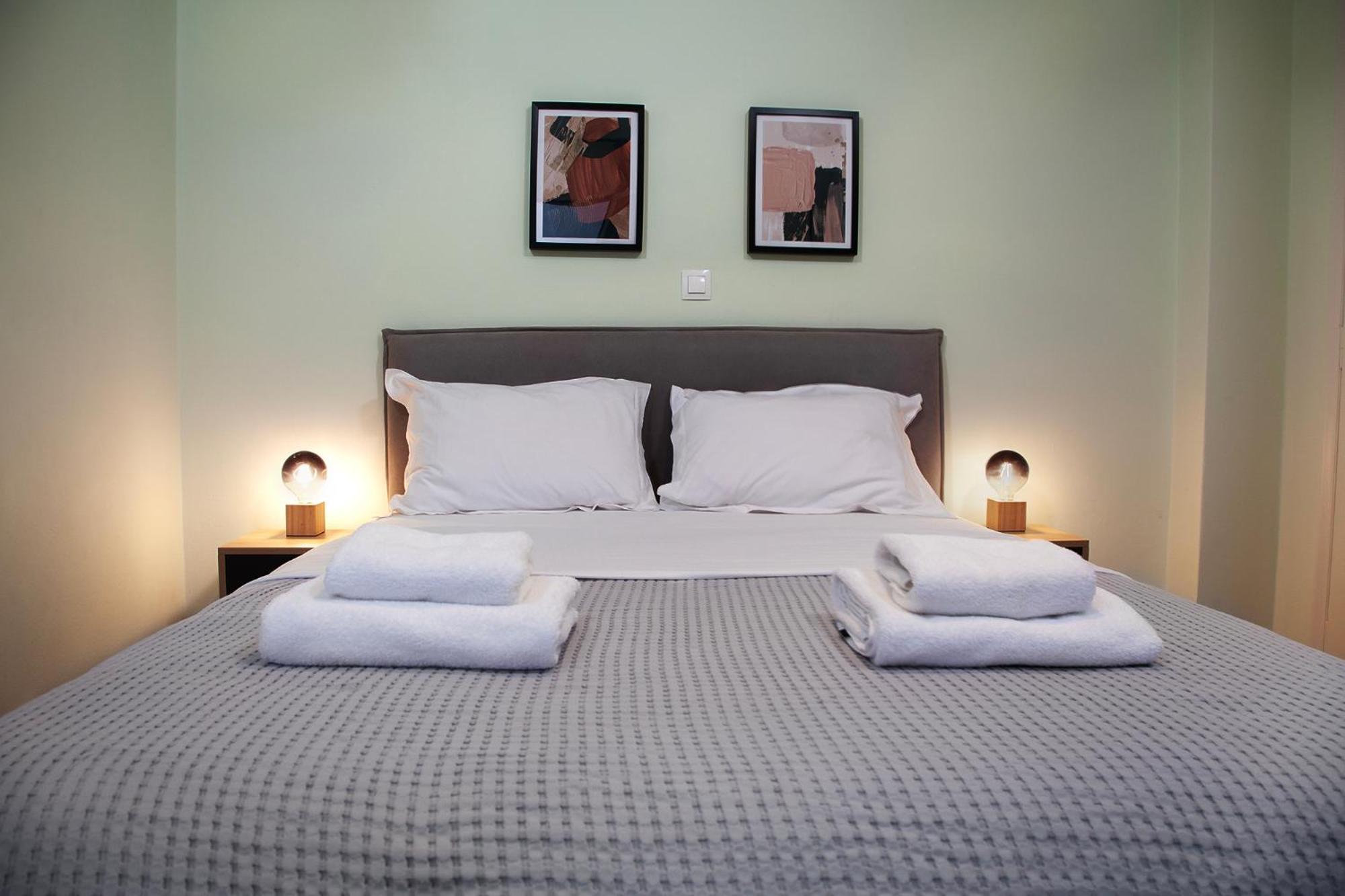 Aris123 By Smart Cozy Suites - Apartments In The Heart Of Athens - 5 Minutes From Metro - Available 24Hr Esterno foto