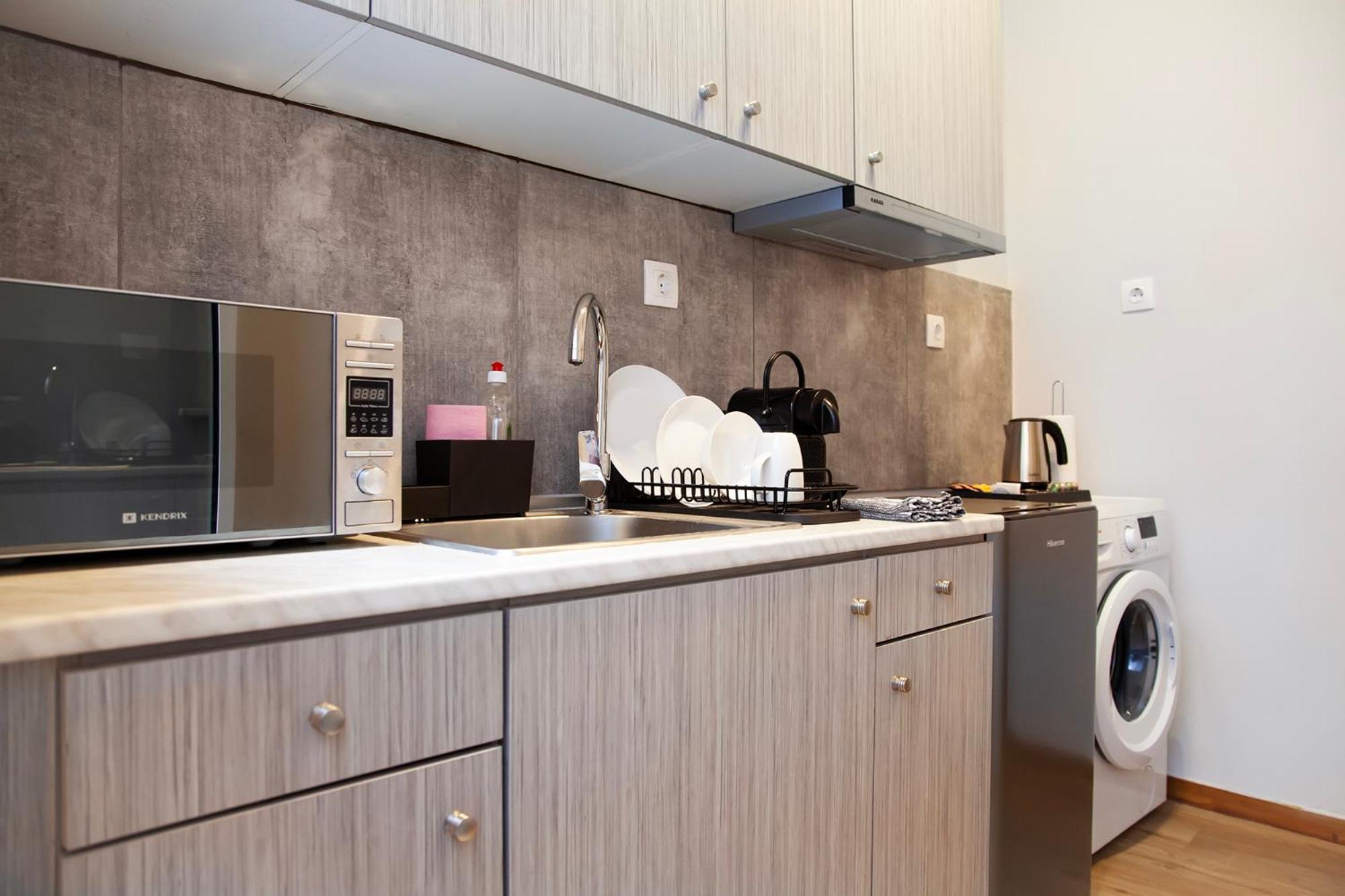 Aris123 By Smart Cozy Suites - Apartments In The Heart Of Athens - 5 Minutes From Metro - Available 24Hr Esterno foto