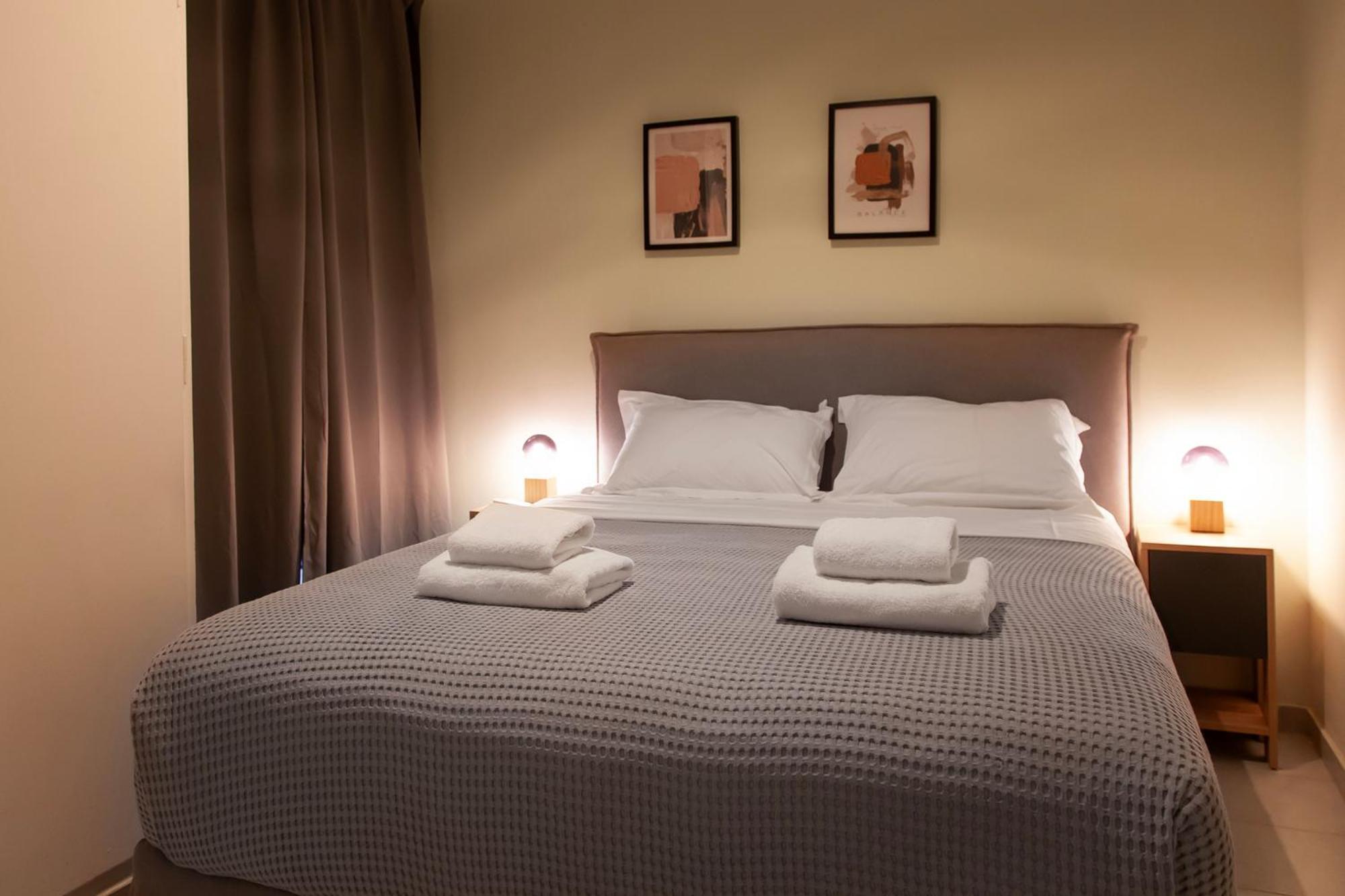 Aris123 By Smart Cozy Suites - Apartments In The Heart Of Athens - 5 Minutes From Metro - Available 24Hr Esterno foto